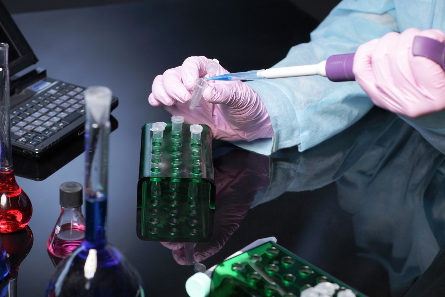 Plastic Lab Header Laboratory Plastic: Essential Plasticware for Modern Labs – Medilab ...