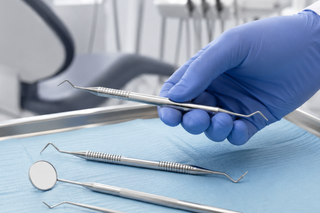 Dental Restorative Instruments for Composite and Plastic Filling Workflows